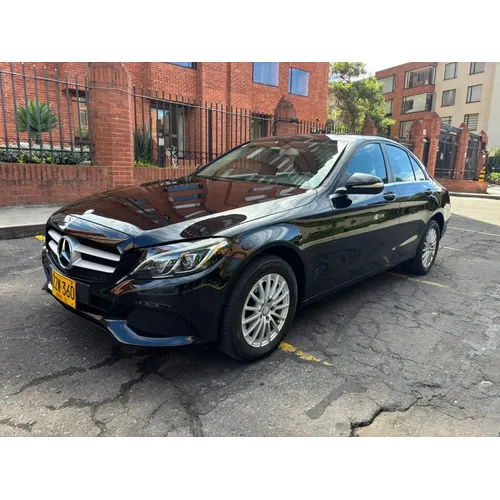 Mercedes-Benz C 180 2015 Negro Bogotá
