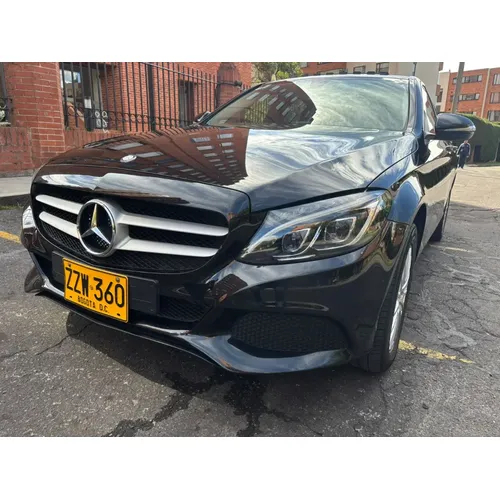 Mercedes-Benz C 180 2015 Negro Bogotá