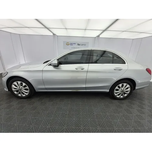 Mercedes-Benz C 200 2019 Plateado Bogotá