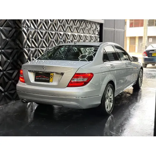 Mercedes-Benz C 200 2013 Plateado Bogotá