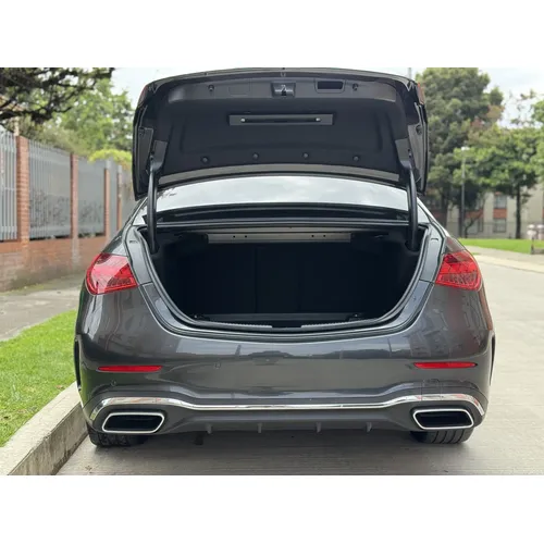 Mercedes-Benz C 200 2022 Gris Bogotá
