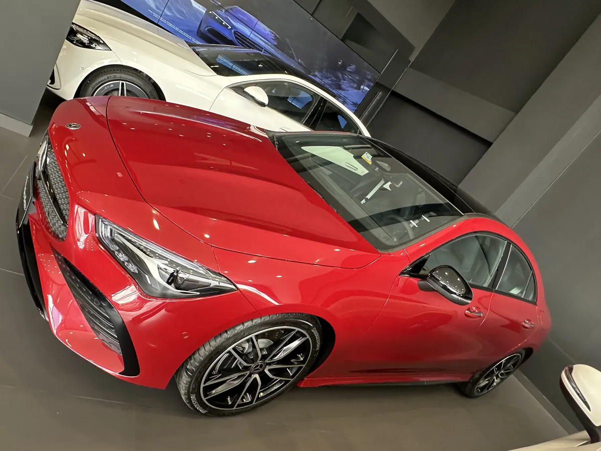 Mercedes-Benz CLA 250 2026 Rojo Bogotá