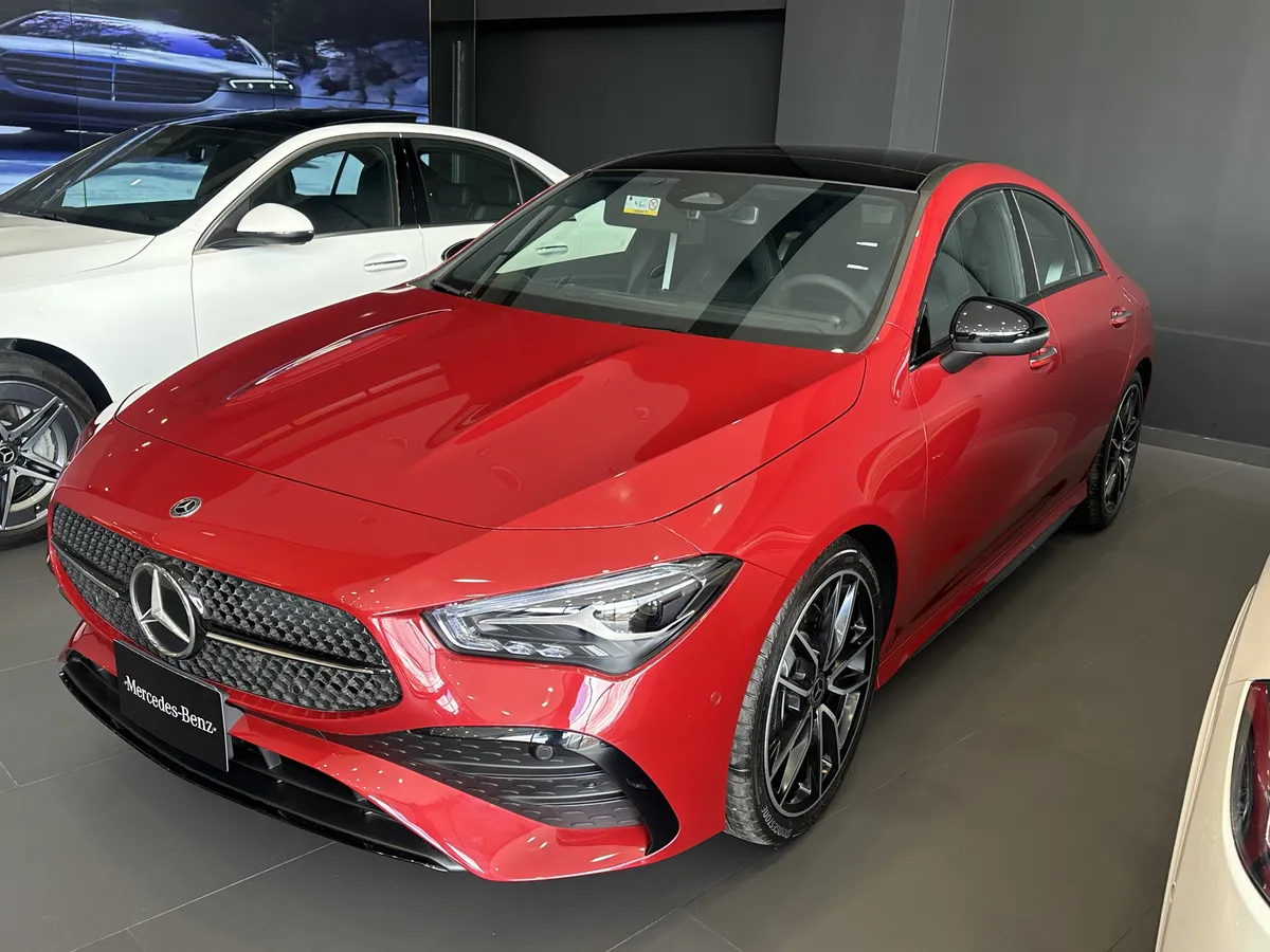 Mercedes-Benz CLA 250 2026 Rojo Bogotá