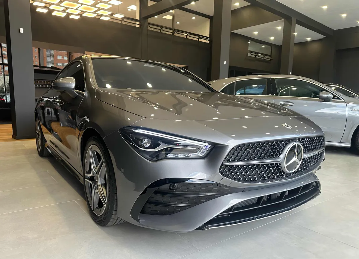 Mercedes-Benz CLA 250 2026 Gris Bogotá