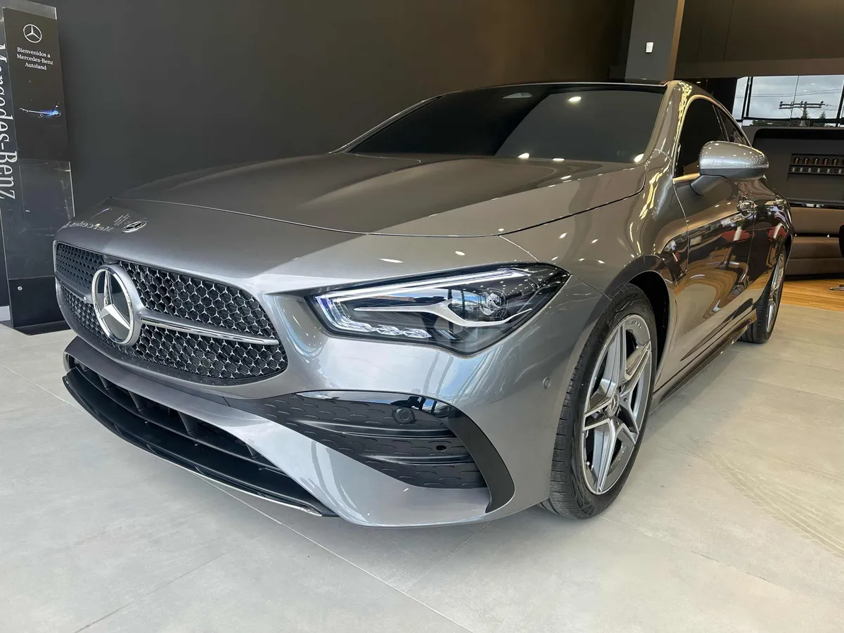 Mercedes-Benz CLA 250 2026 Gris Bogotá