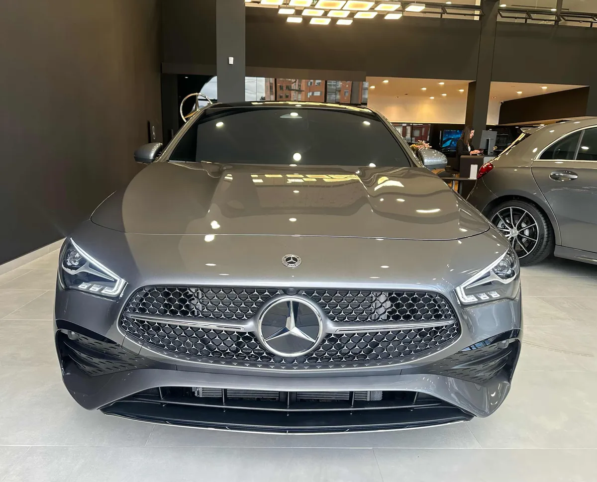 Mercedes-Benz CLA 250 2026 Gris Bogotá