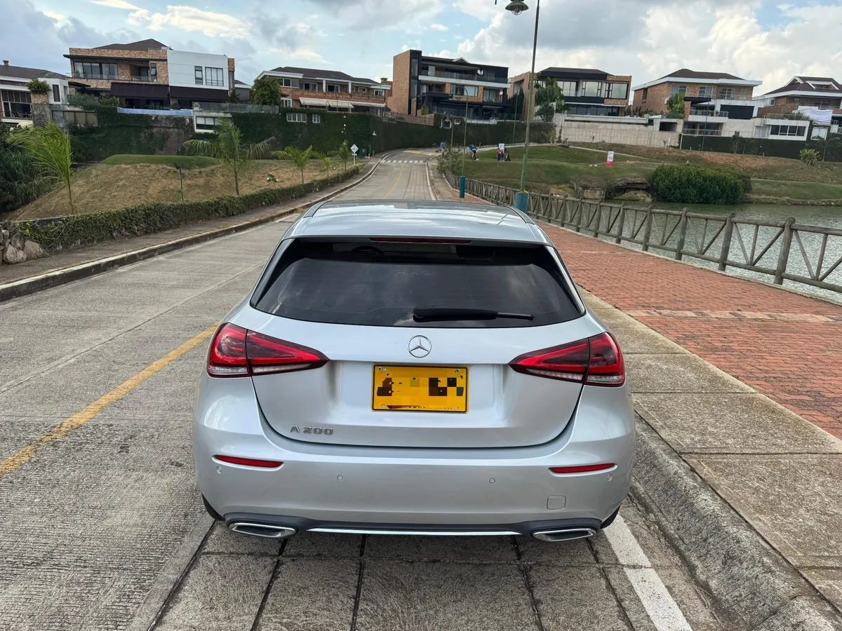 Mercedes-Benz A 200 2021 Plateado Floridablanca