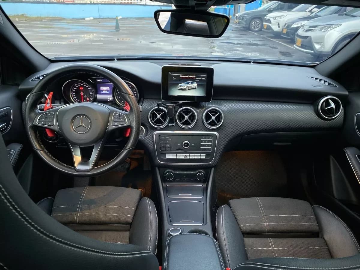 Mercedes-Benz Clase A 1.6 TURBO A200 AMG 2016