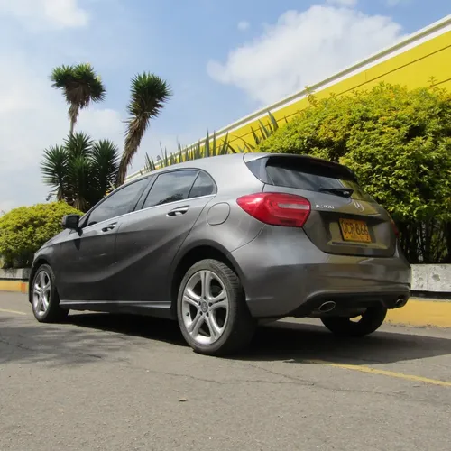Mercedes-Benz A 200 2015 Gris Bogotá