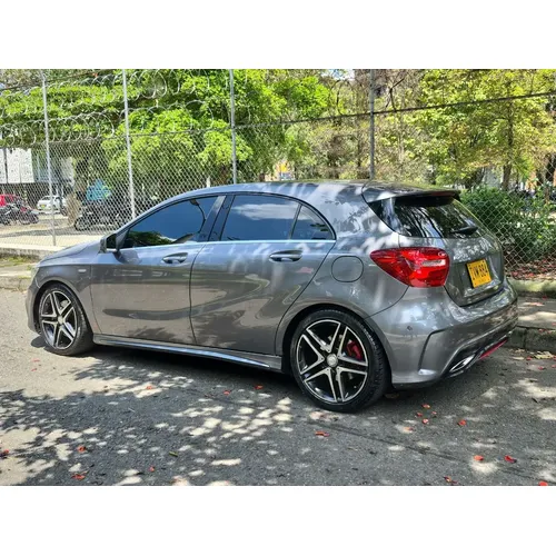 Mercedes-Benz A 250 2016 Gris Itagüí