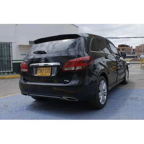 Mercedes-Benz Clase B 2016 Negro Bogotá