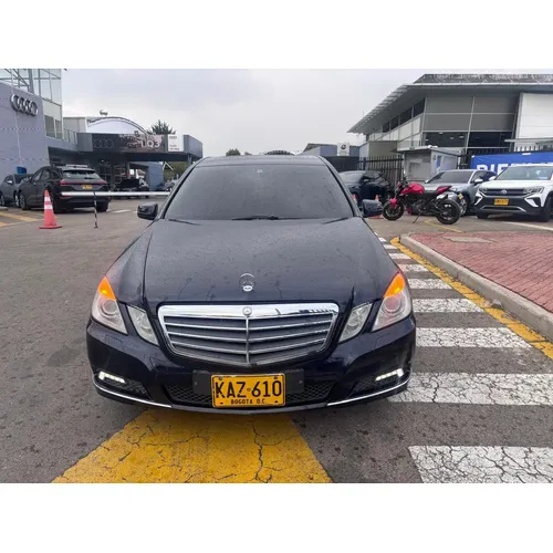 Mercedes-Benz C 250 2010 Azul Bogotá