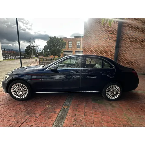 Mercedes-Benz C 200 2018 Azul Bogotá