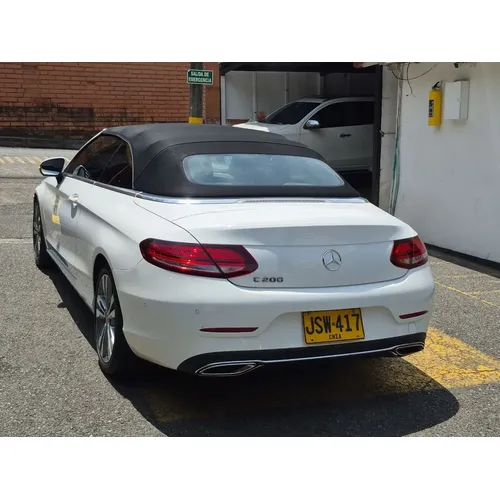 Mercedes-Benz C 200 2021 Blanco Medellín
