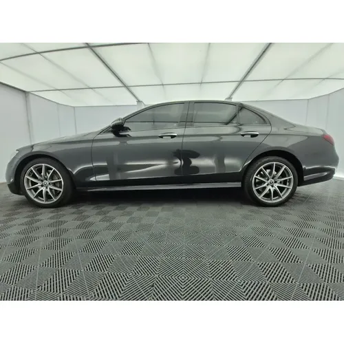 Mercedes-Benz E 350 2022 Gris Bogotá
