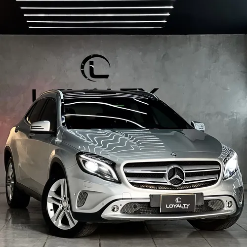 Mercedes-Benz GLA 200 2015 Plateado Medellín