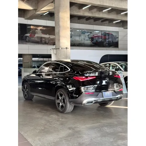 Mercedes-Benz GLC 300 2026 Negro Medellín