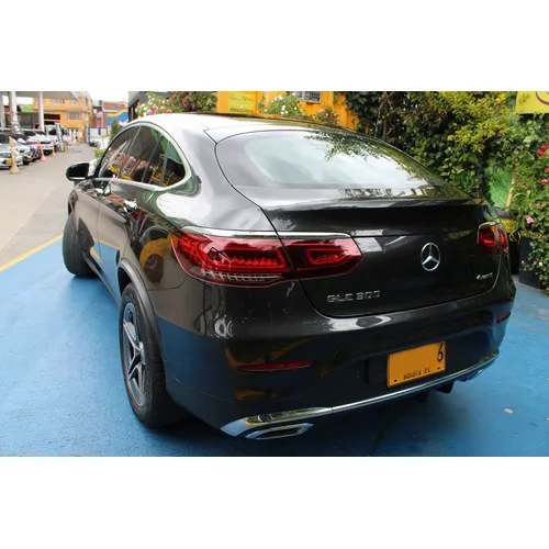 Mercedes-Benz GLC 300 2021 Gris Bogotá