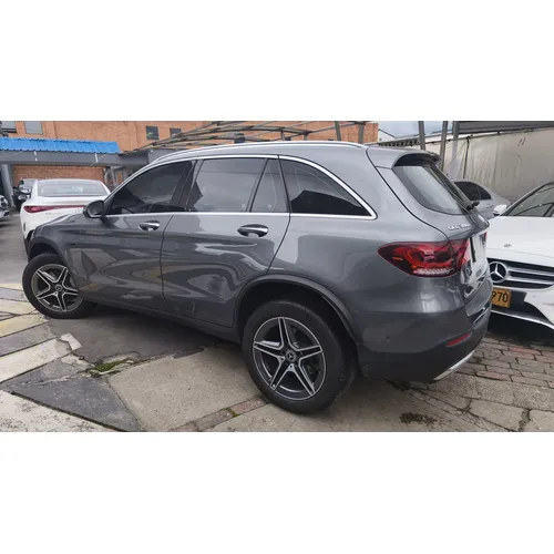 Mercedes-Benz GLC 300e 2022 Gris Bogotá