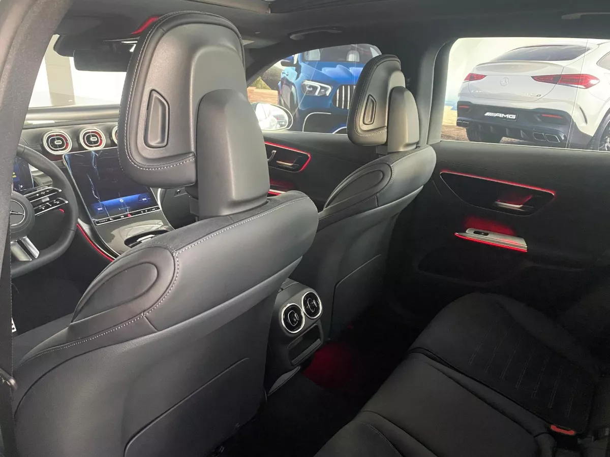 Mercedes-Benz Clase GLC GLC 300 SUV AMG LINE 4MATIC