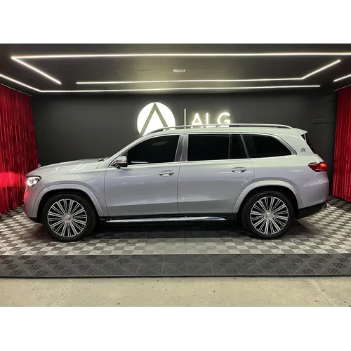 Mercedes-Benz GLS 600 2024 Plateado Medellín