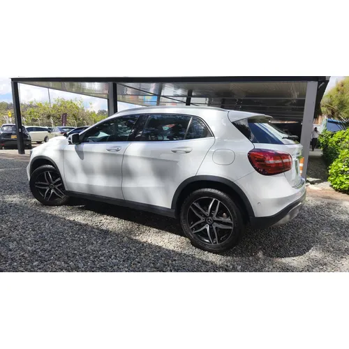 Mercedes-Benz GLA 200 2019 Blanco Bogotá
