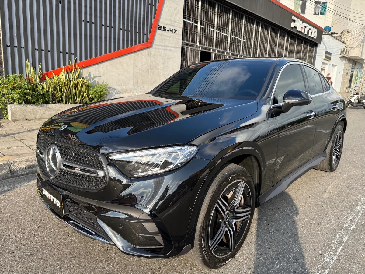 Mercedes-Benz GLC 300 2026 Negro Bucaramanga