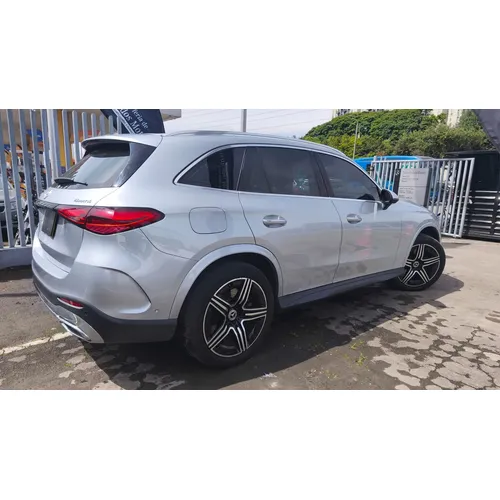 Mercedes-Benz GLC 350e 2024 Plateado Bogotá
