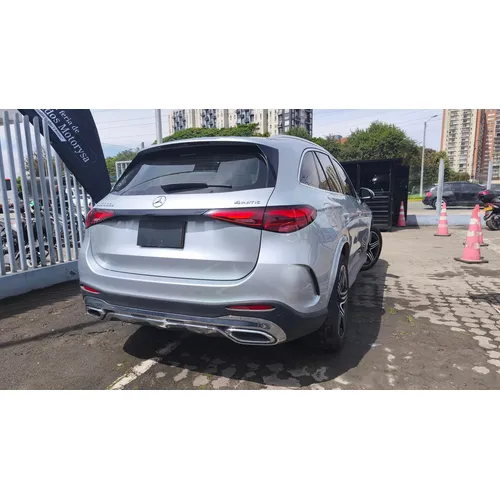 Mercedes-Benz GLC 350e 2024 Plateado Bogotá