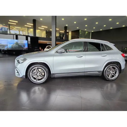 Mercedes-Benz GLA 250 2027 Plateado Bogotá
