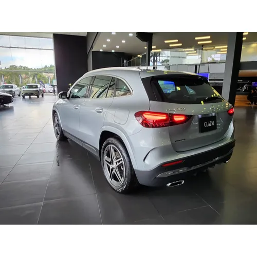 Mercedes-Benz GLA 250 2027 Plateado Bogotá