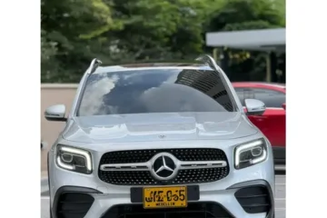Mercedes Benz Glb 200  Amg Line Tp 1300cc T Ct
