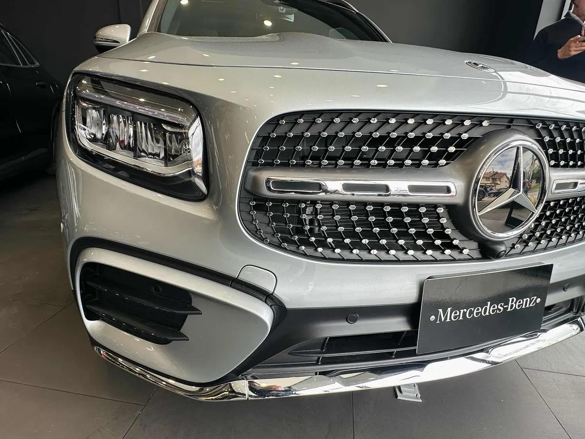Mercedes-Benz GLB 250 2026 Plateado Bogotá
