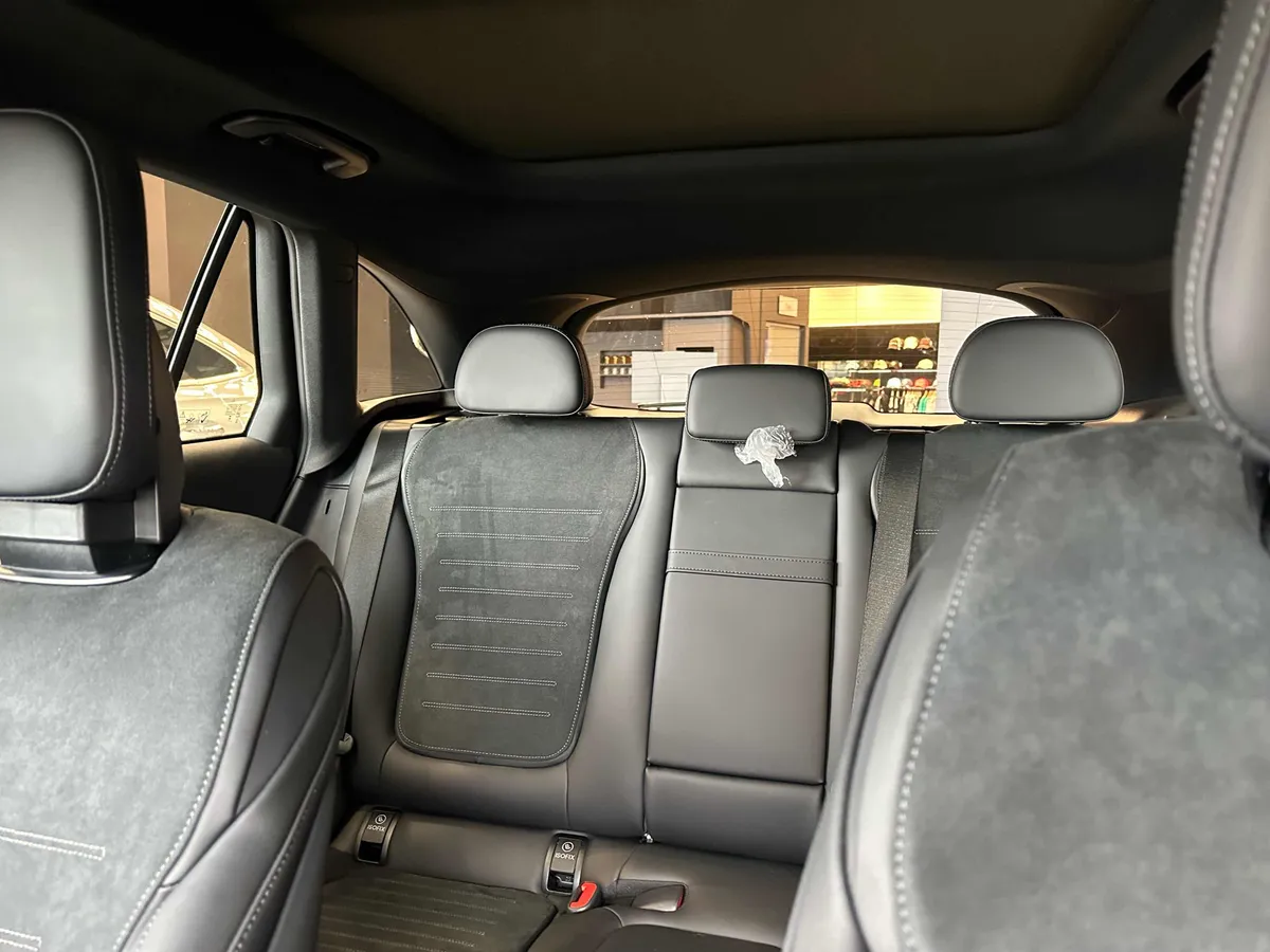 Mercedes-Benz GLC 300 2026 Negro Bogotá