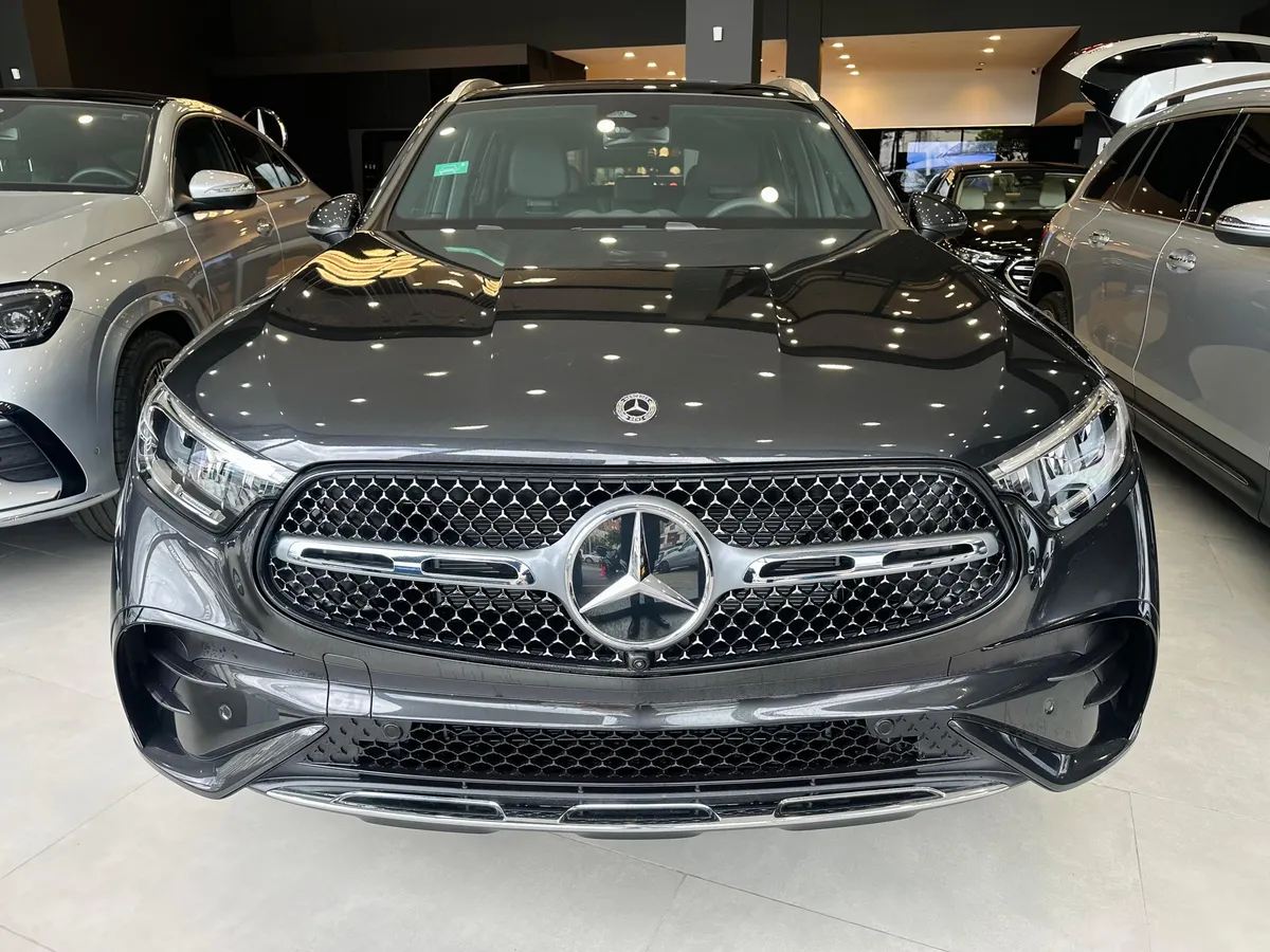 Mercedes-Benz GLC 350 2026 Gris Bogotá