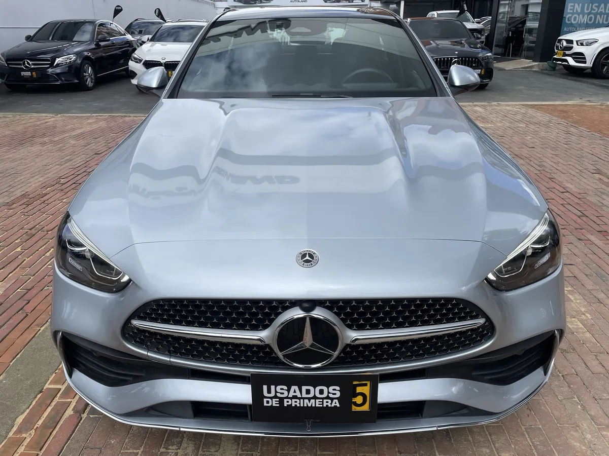 Mercedes-Benz C 200 2025 Plateado Bogotá