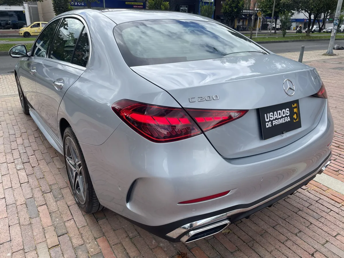 Mercedes-Benz C 200 2025 Plateado Bogotá