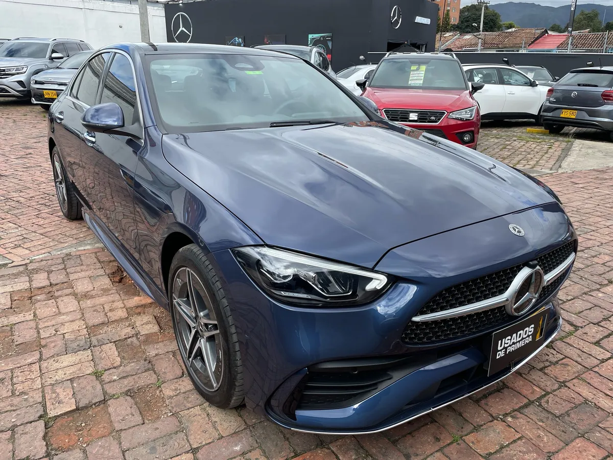 Mercedes-Benz C 200 2025 Azul Bogotá