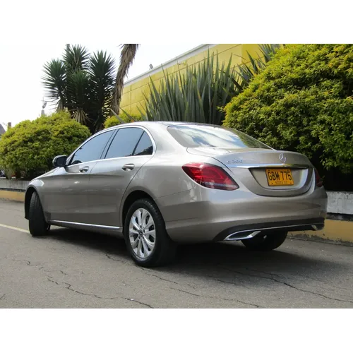 Mercedes-Benz C 200 2020 Beige Bogotá