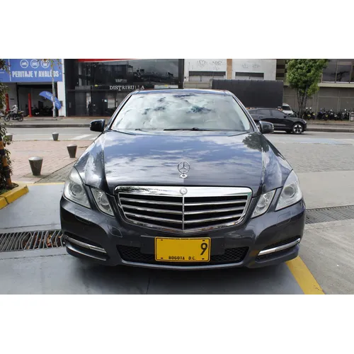 Mercedes-Benz E 250 2011 Gris Bogotá