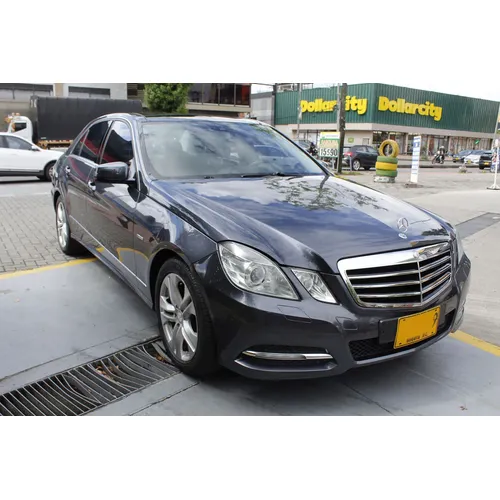 Mercedes-Benz E 250 2011 Gris Bogotá