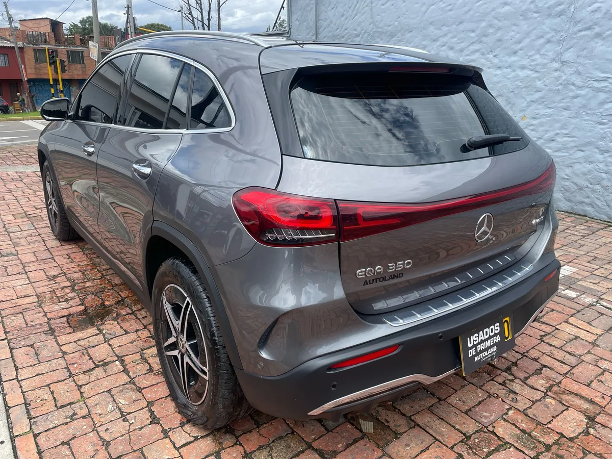 Mercedes-Benz EQA 350 2023 Gris Bogotá
