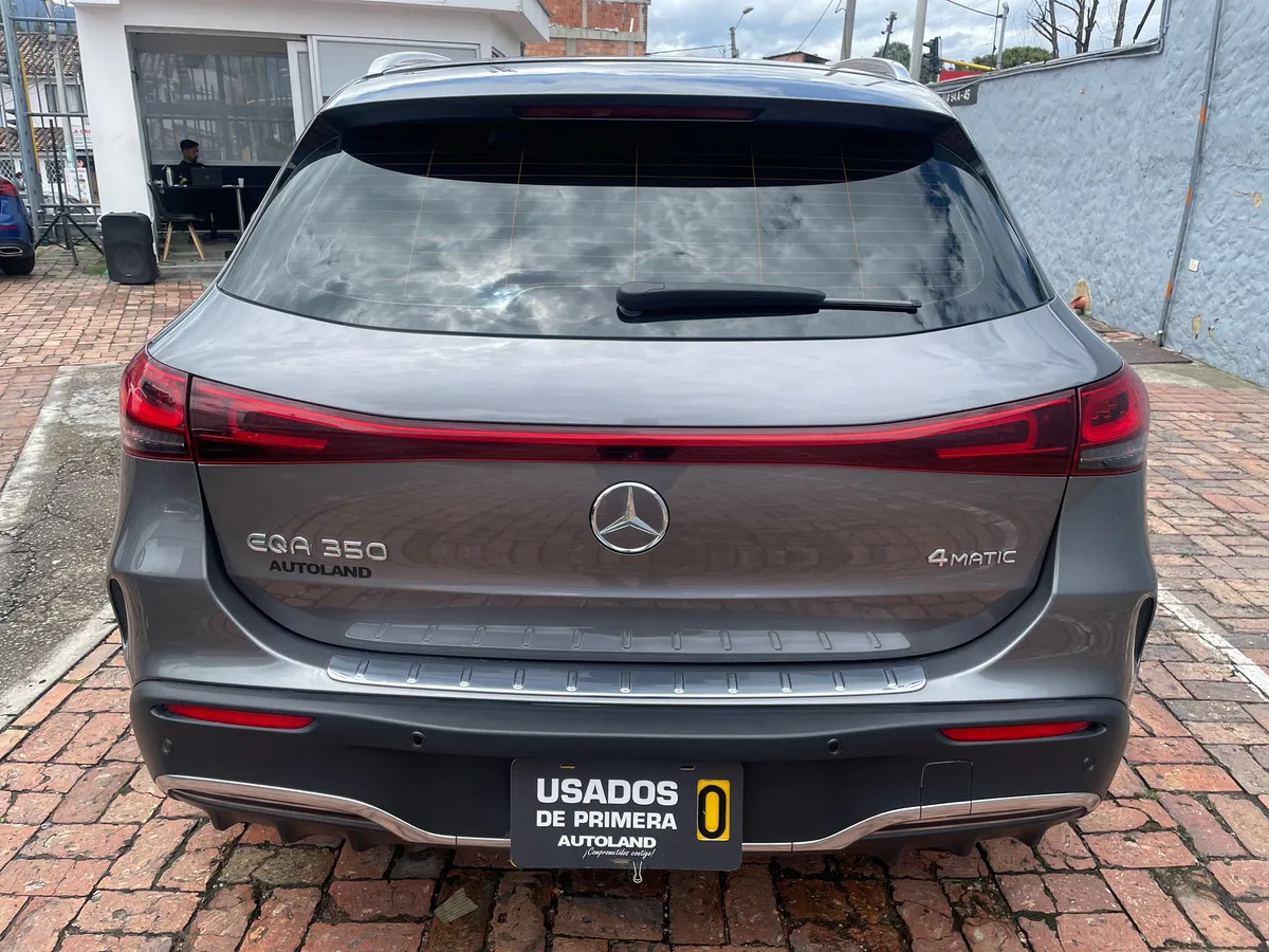 Mercedes-Benz EQA 350 2023 Gris Bogotá