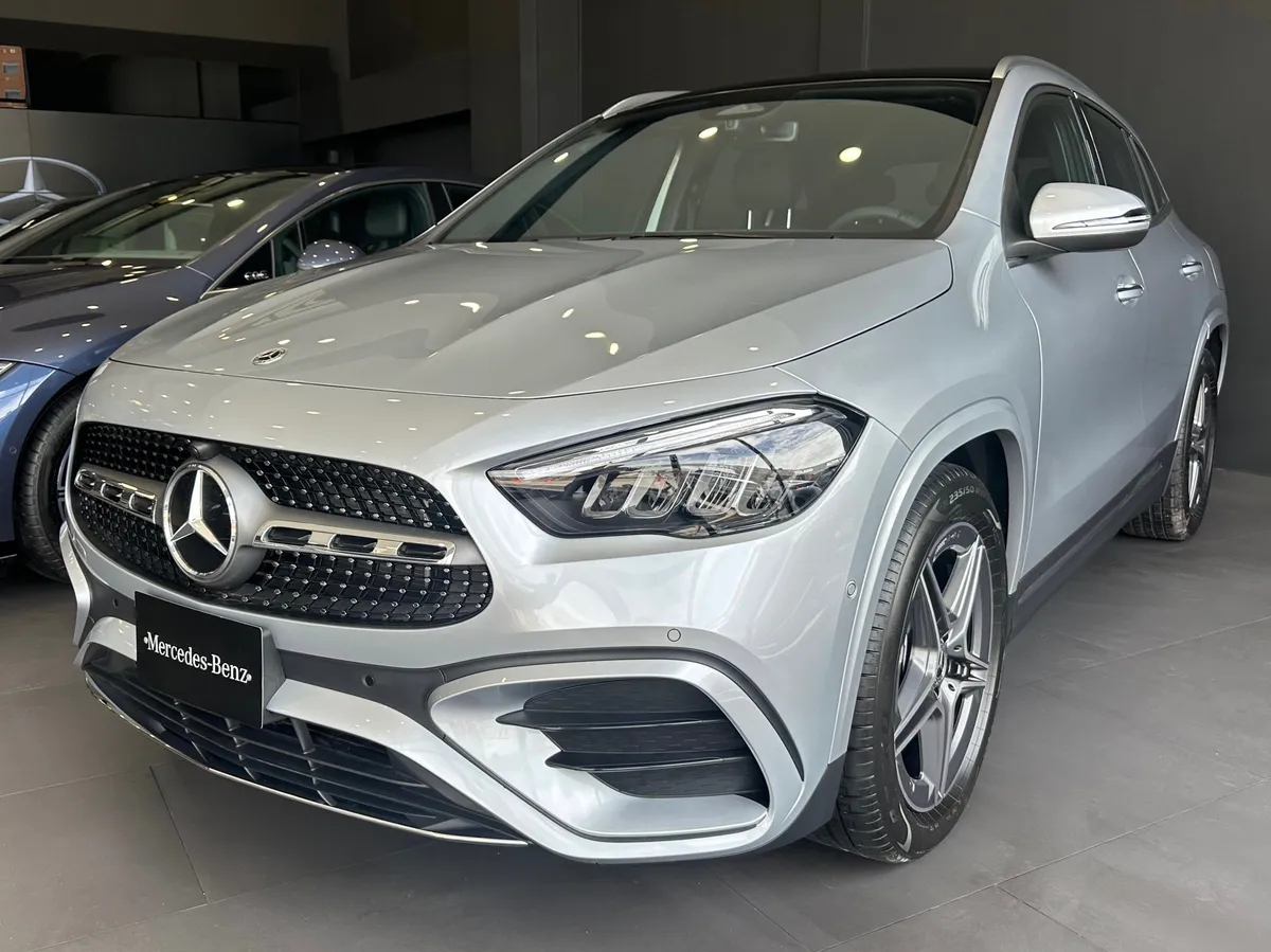 Mercedes-Benz GLA 250 2026 Plateado Bogotá