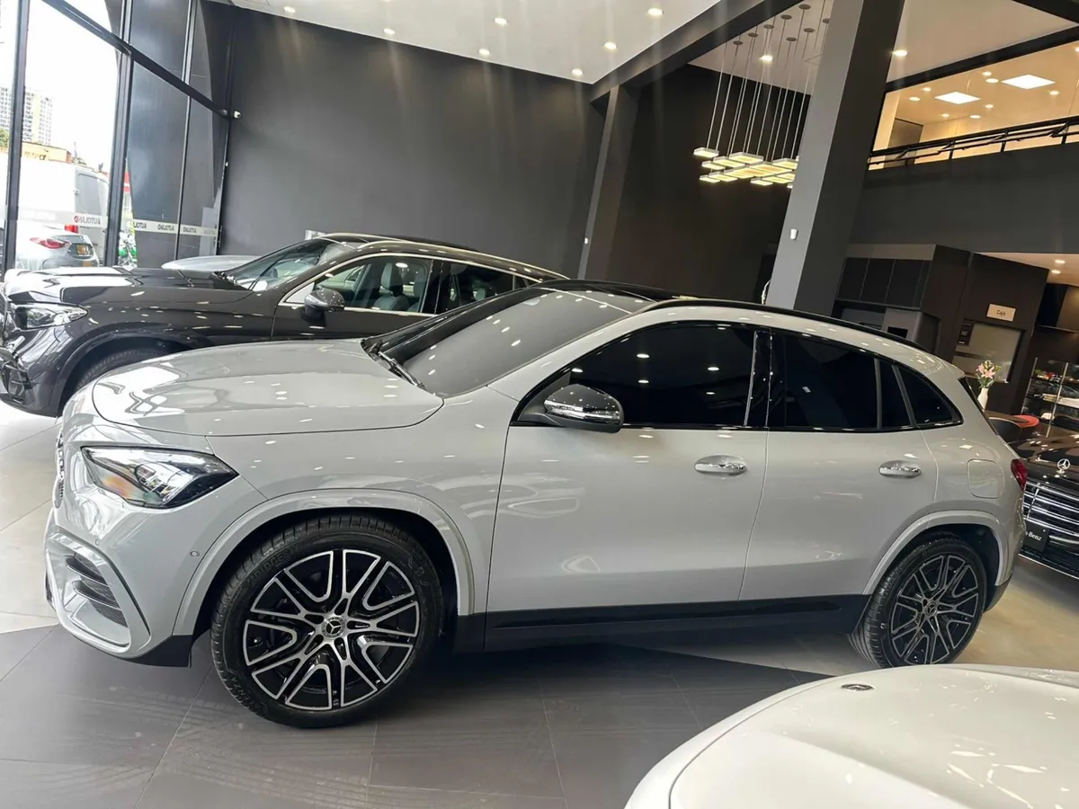 Mercedes-Benz GLA 250 2026 Gris Bogotá