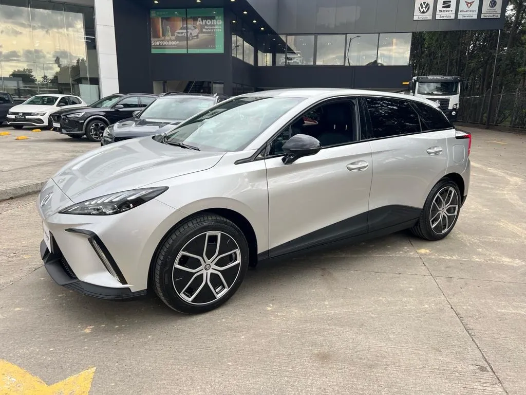 MG 4 2025 Plateado Bogotá