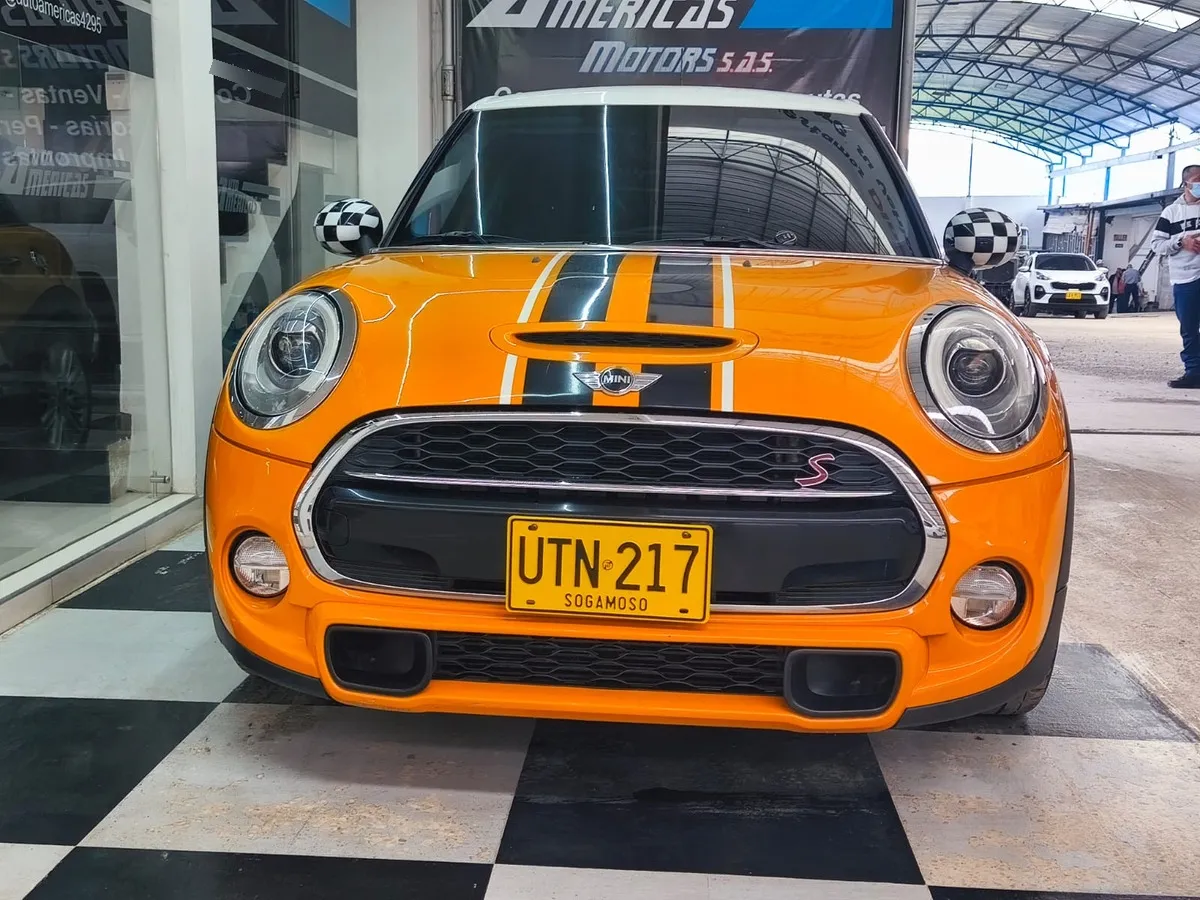 Mini Cooper S 2015 Amarillo Duitama