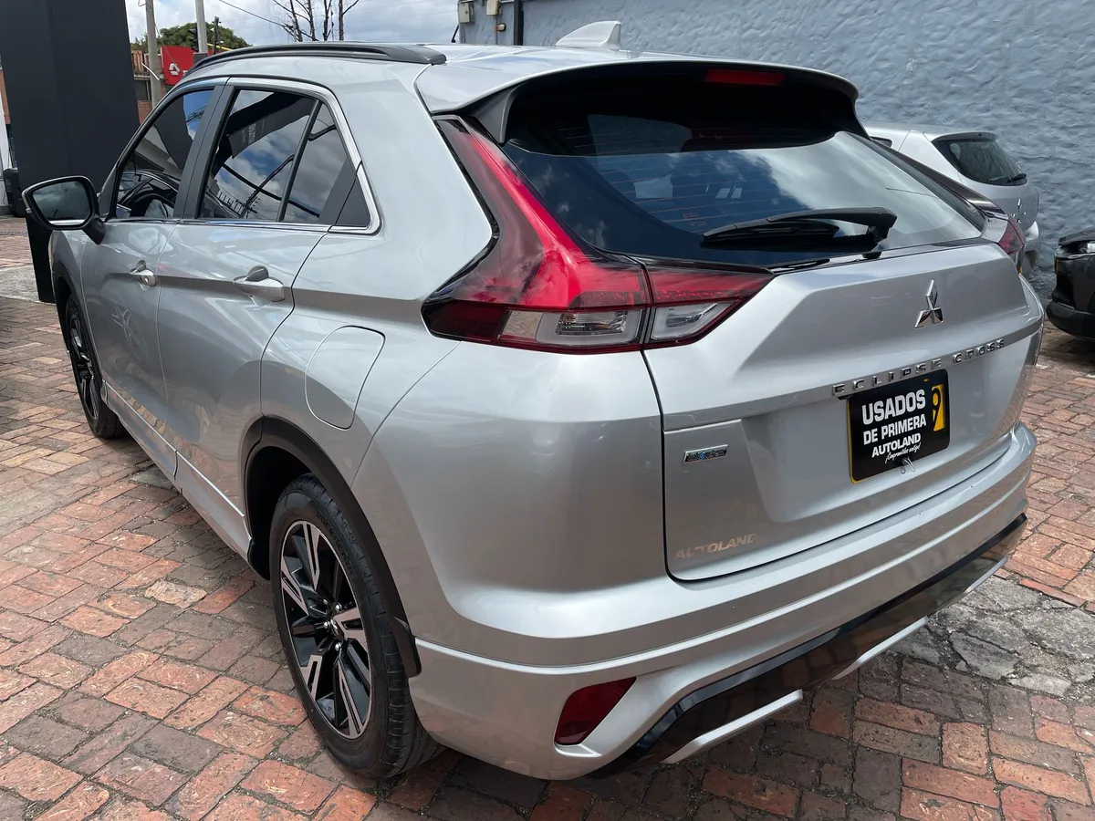 Mitsubishi Eclipse Cross 2023 Plateado Bogotá