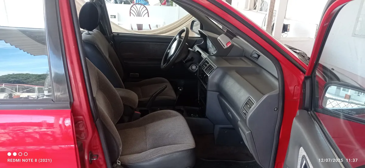 Mitsubishi Expo 1994 Rojo Flandes