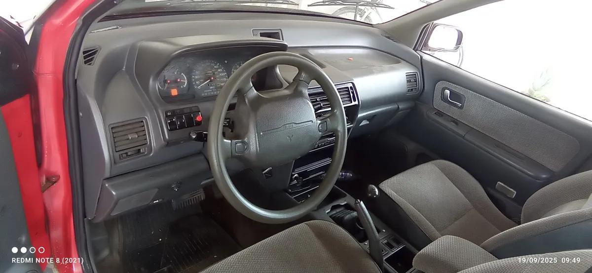 Mitsubishi Expo 1994 Rojo Flandes